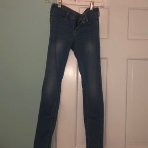 Hollister jeans size 1 short